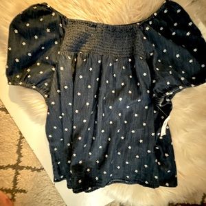 Old Navy Denim Daisy Floral Top
